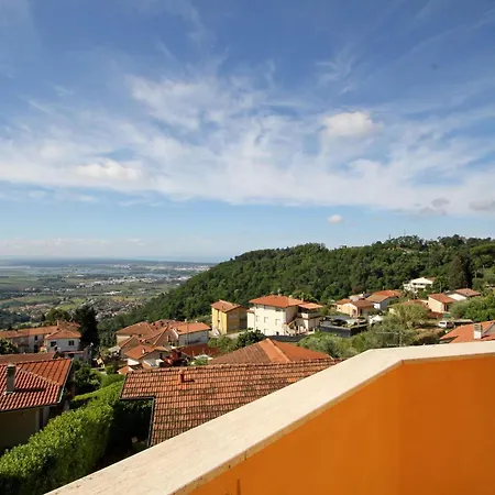 Vila Botrici *