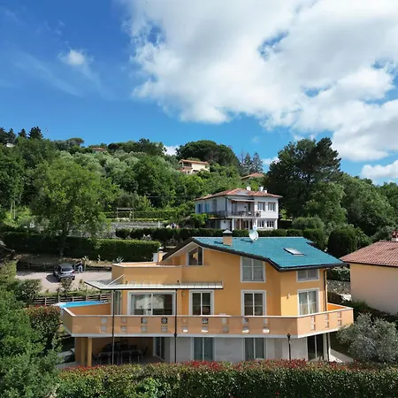 Vila Botrici Corsanico-Bargecchia